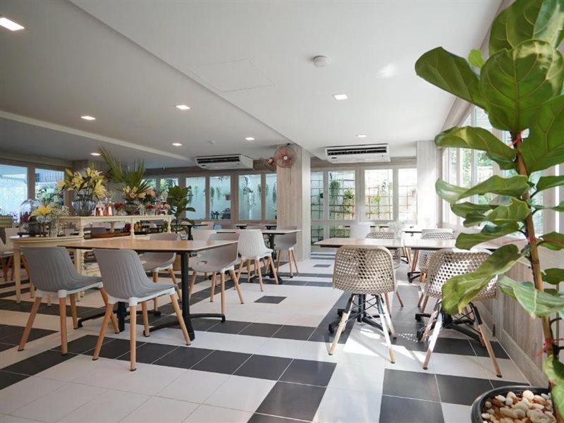 The Qube Fifty Hotel Bangkok Eksteriør bilde