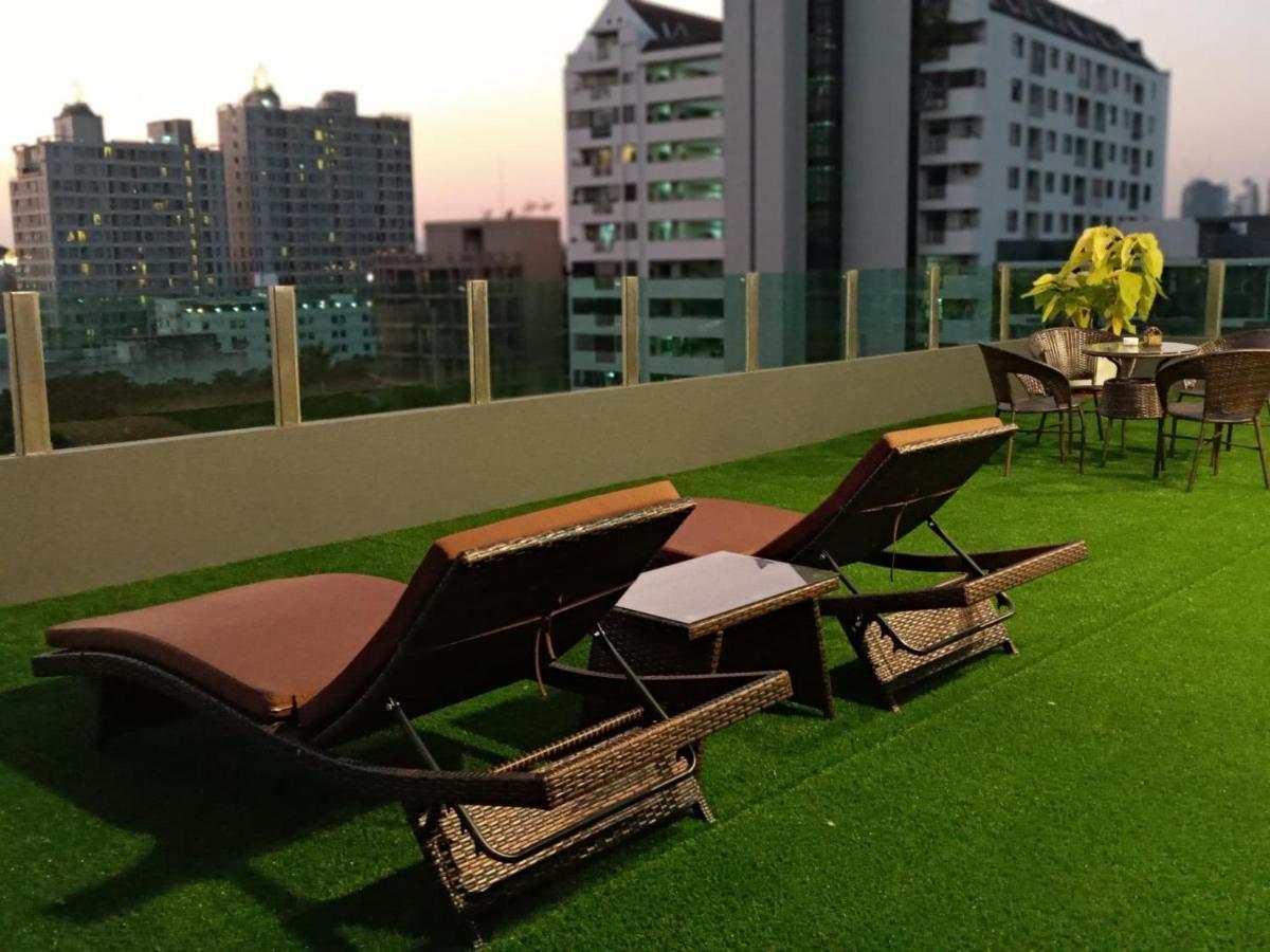 The Qube Fifty Hotel Bangkok Eksteriør bilde